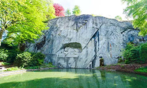 Lion Monument