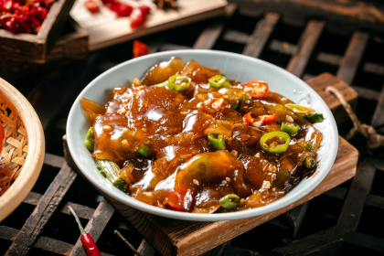 Y Y GUAN NONG JIA CAI