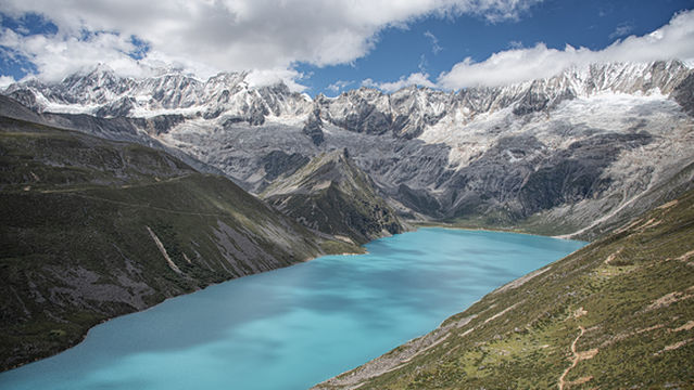 Kulagangri Snow Mountain