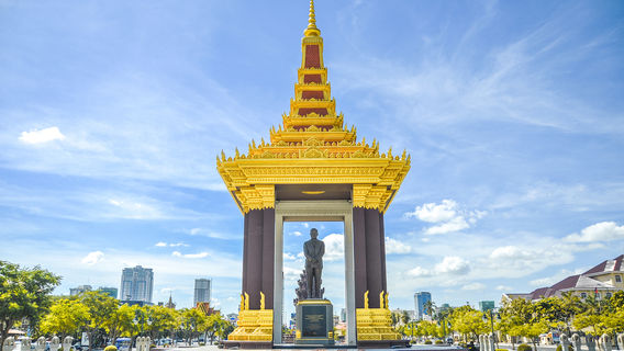 Statue of King Father Norodom Sihanouk