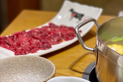 JinRi Niu Shi ChaoShan Xian Beef Hot Pot (JingAn Si)