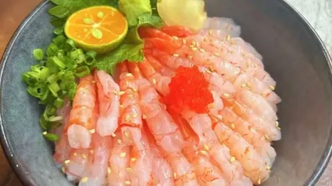 阿水的生鱼饭(民主广场店) in Dalian