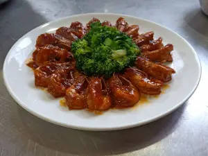 聚龙饭店(贸易城纬三路店)