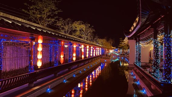 Zhujiang Jiuchong Lake Hot Spring Resort