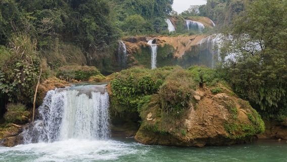 Aibu Waterfall Group