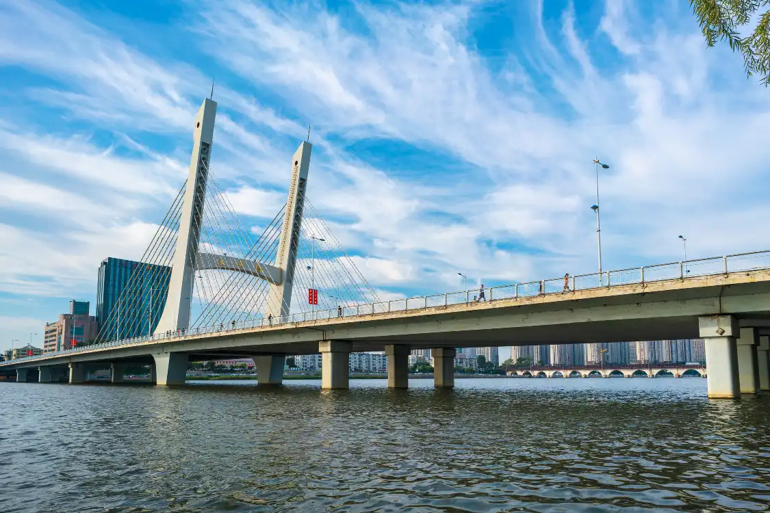 Hotels near Fushun Binshui Park