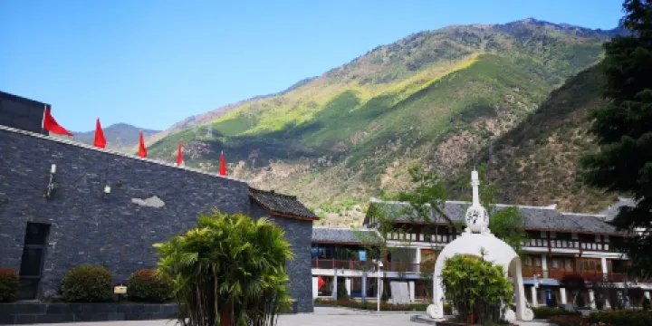 瀘定縣二郎山川藏公路紀念館