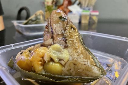 LaoMa Gong Zong Qiu (Xin Guan Jie)