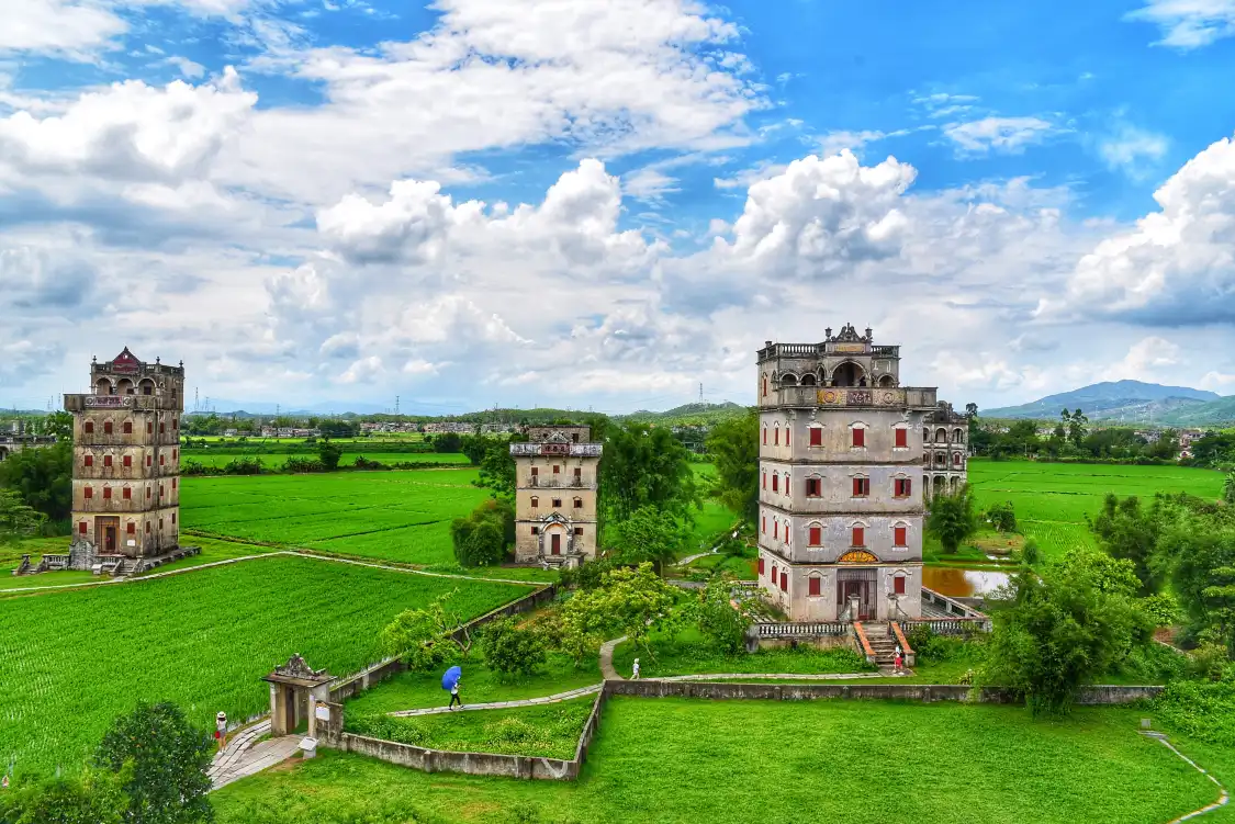Hotels near Mingshi Building