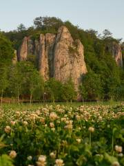 Niweng Cave