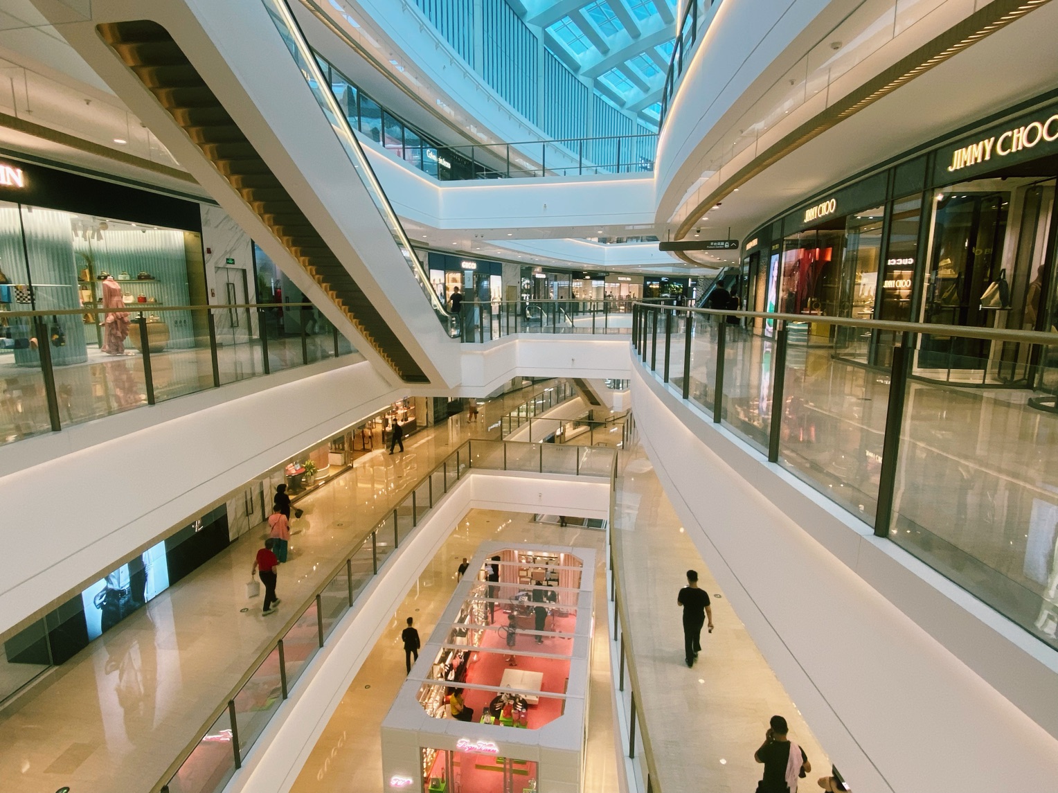 8 Shopping Malls Sought Out by Luxury Brands in China