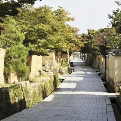 須賀神社周辺のホテル