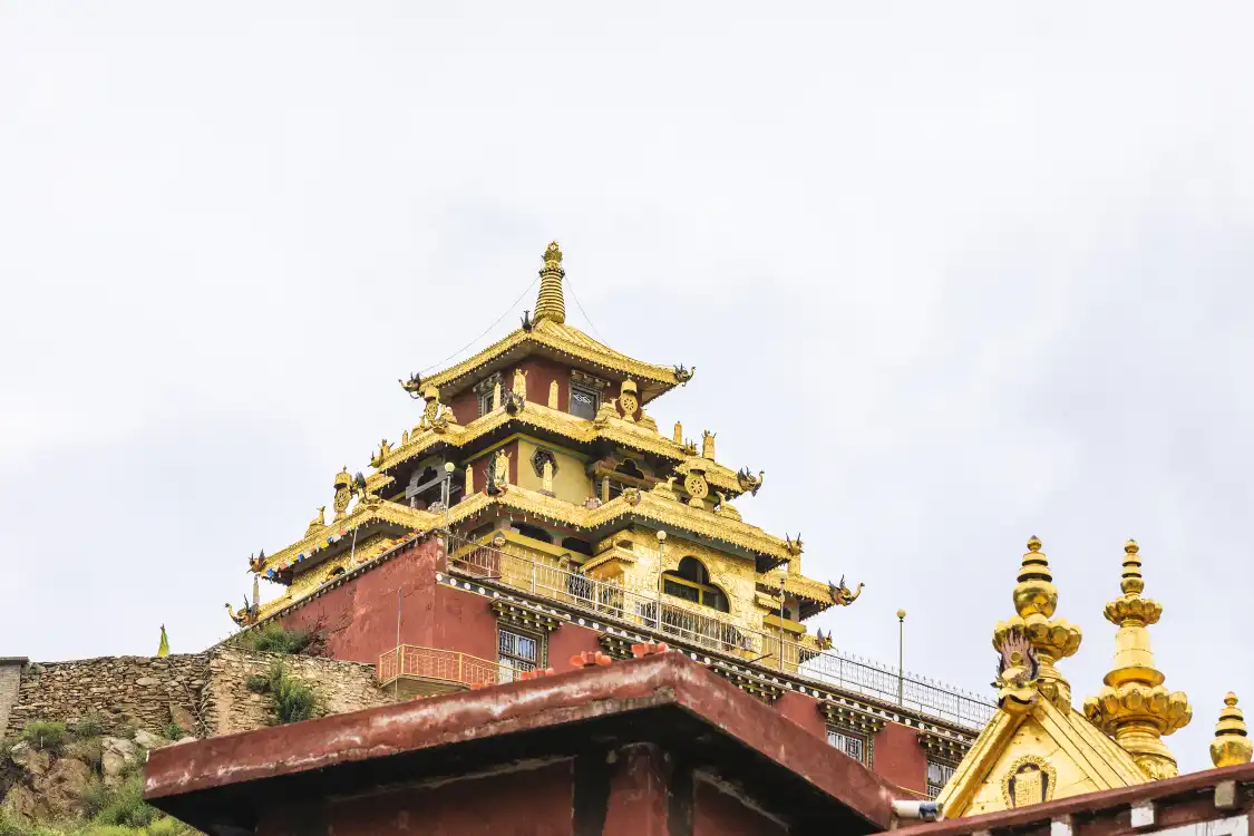 Hotels near Baiyu Temple