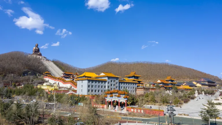 Отели рядом с достопримечательностью «»