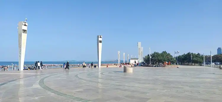 Hotels near Yanda Bathing Beach