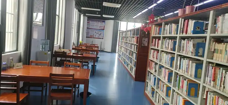 Hotels near Guzhen Library