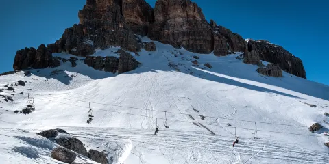 科爾蒂納丹佩佐