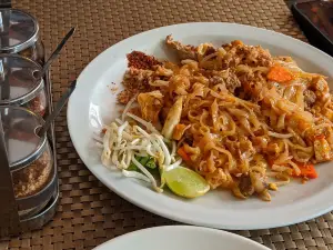 Top 10 Local Restaurants in Phi Phi Islands