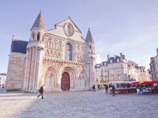 durée Vol Paris Poitiers