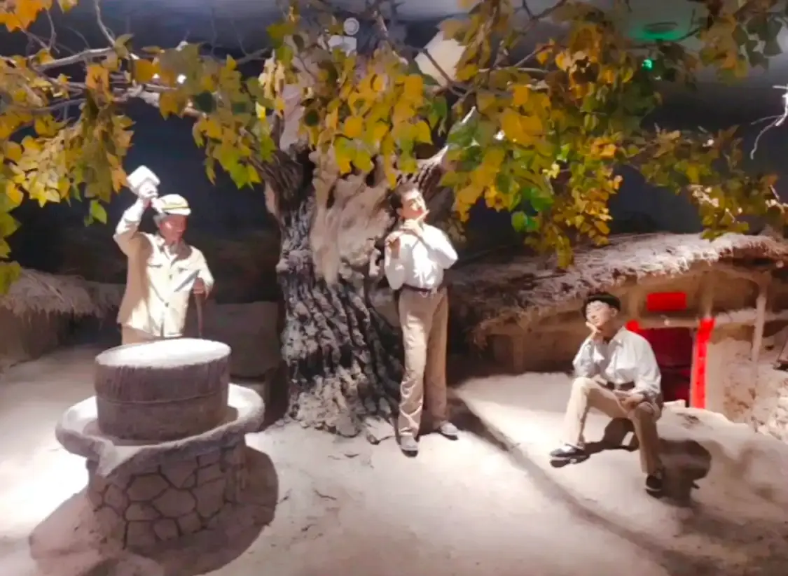 Hotels near Xinjiang Bingtuan Diliu Shi Wu Jia Qushi Museum