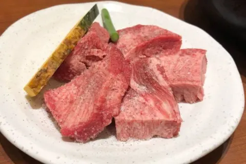 Itamae-Yakiniku Itto Higashishinsaibashi honkan