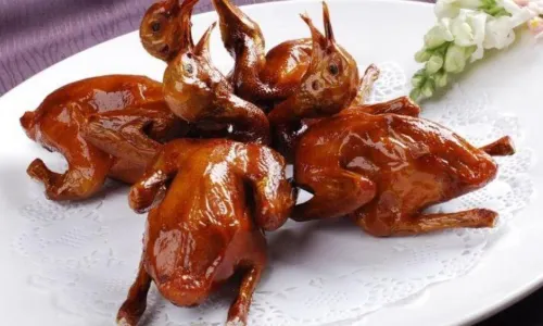 MING SHI XIAO GUAN