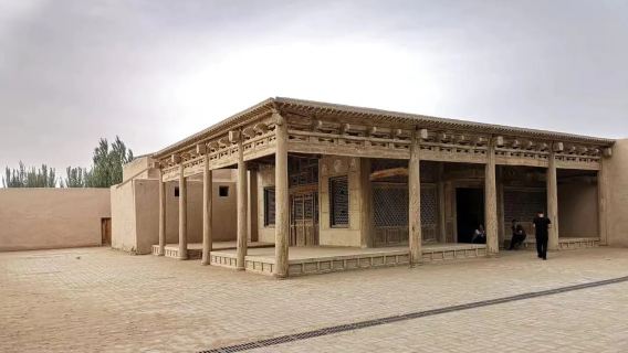 Turdi Aji Manor