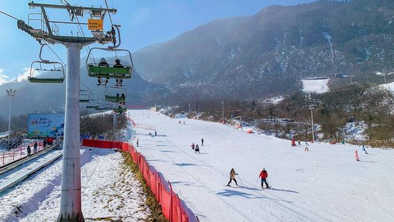 Xiling Snow Mountain Ski Resort