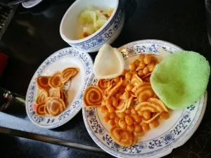 勇记干锅居(广汉店)