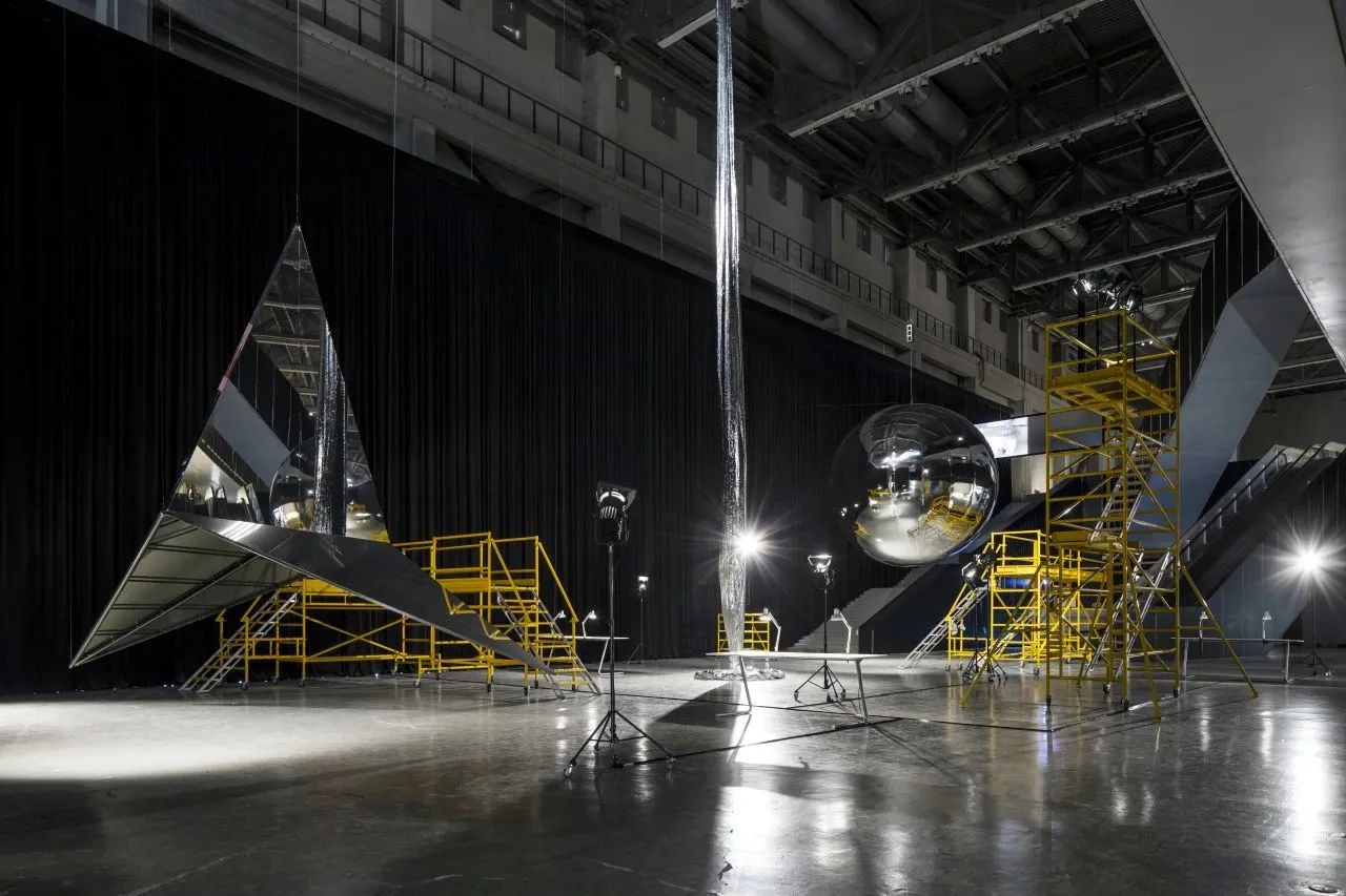 The 15th Shanghai Biennale: Do the Flowers Hear the Bees? | Power Station of Art