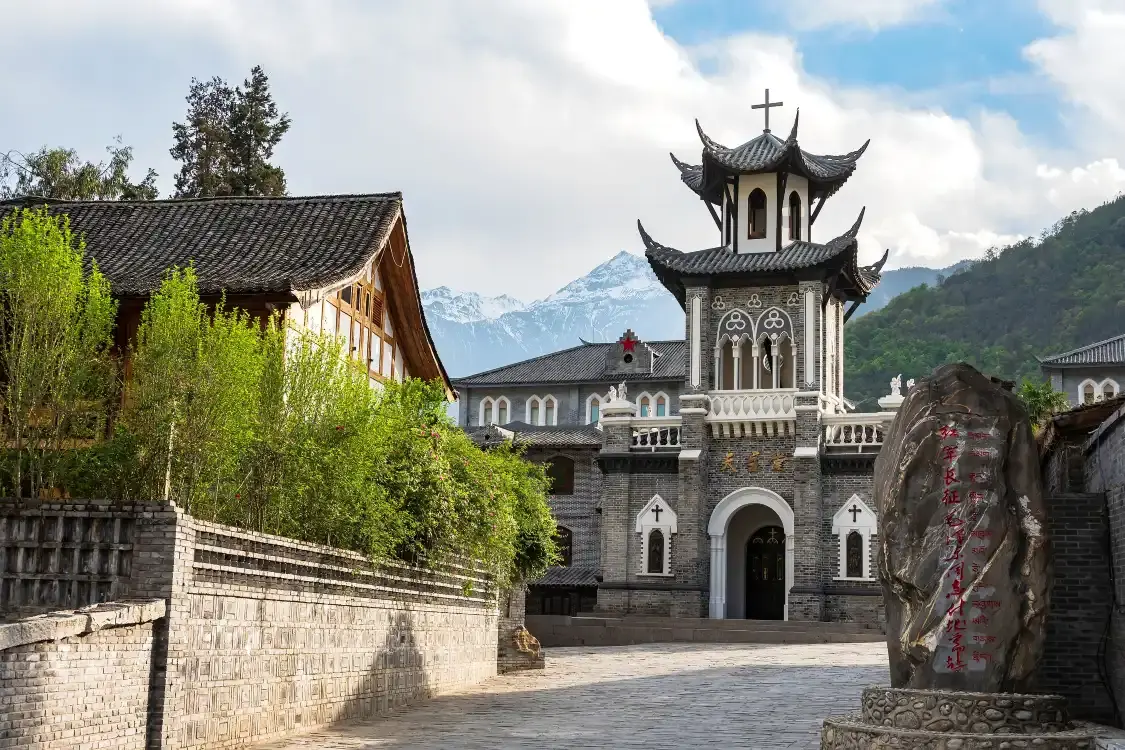 Hotels near Moxi Ancient Town