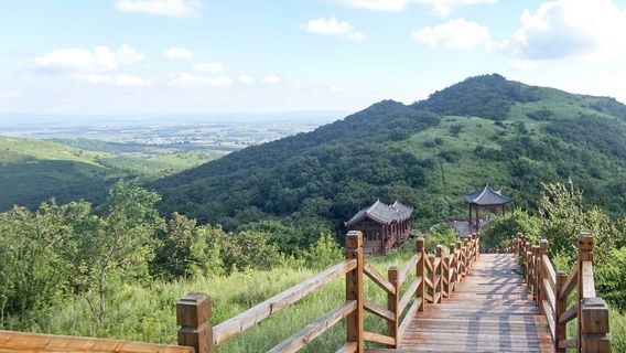 ba er hu shan bei po