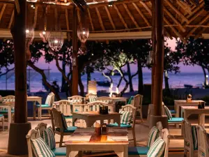 Api Restaurant & Bar at SAii Phi Phi Island Village