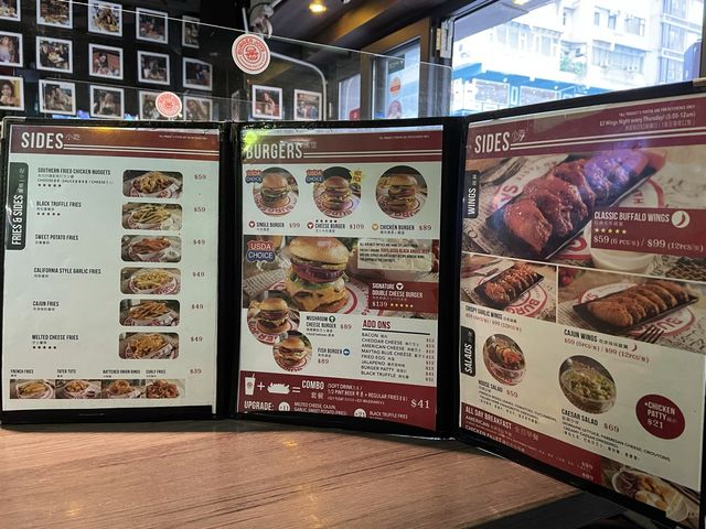 灣仔外國餐廳必食 | 手打牛肉漢堡