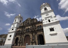 Hotel in zona Palacio Bolivar