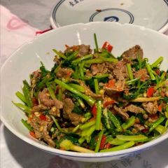 YI ZHAN DENG User Photo