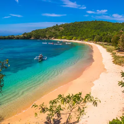 Курортный посёлок в г. Гили Траванган