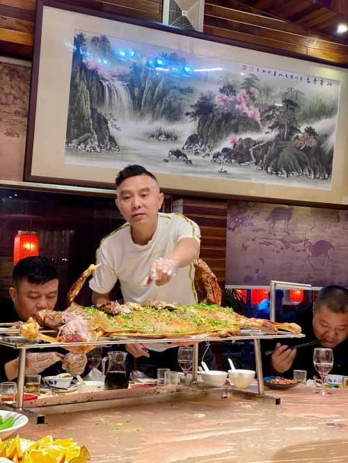 Tanggong Menggu Kaoroushuan Yangrou Restaurant