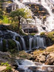 Bridal Veil Falls Provincial Park