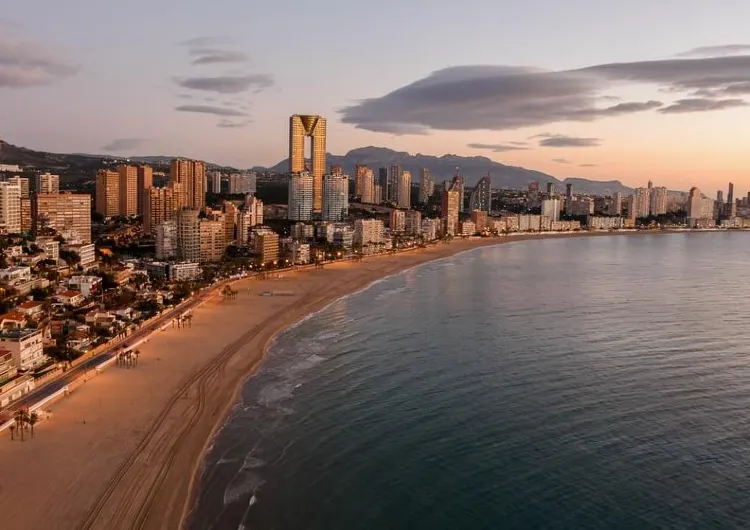 7 hoteles para disfrutar al máximo de tus vacaciones en Benidorm