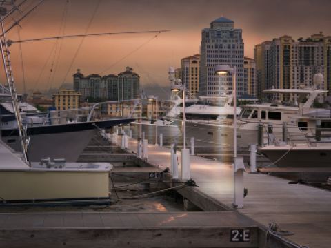 Hotels near 45th Street