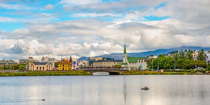 Lake Tjornin