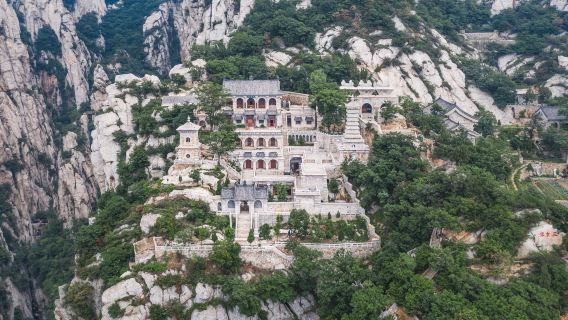 Zhengzhou Private Day Tour to Shaolin Temple and Sanhuang Village with Cable Car