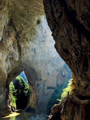 Tianshengqiao karst cave