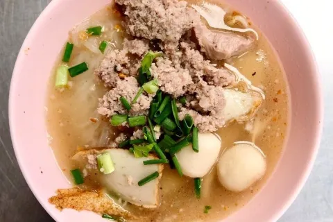 Rung Rueang pork noodle