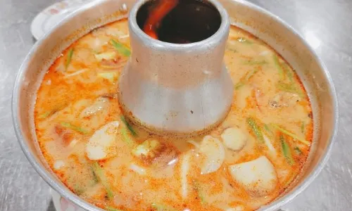 Aum thai food