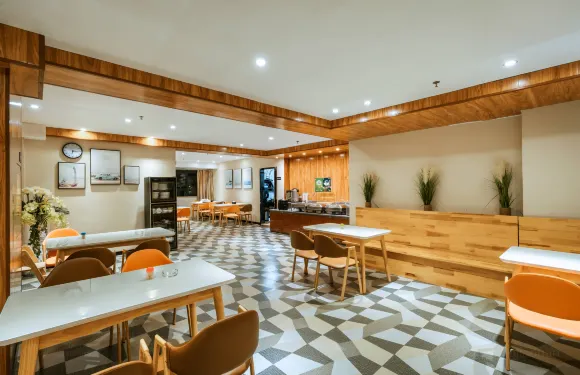 來往時尚酒店（（封開江濱公園店）·餐廳