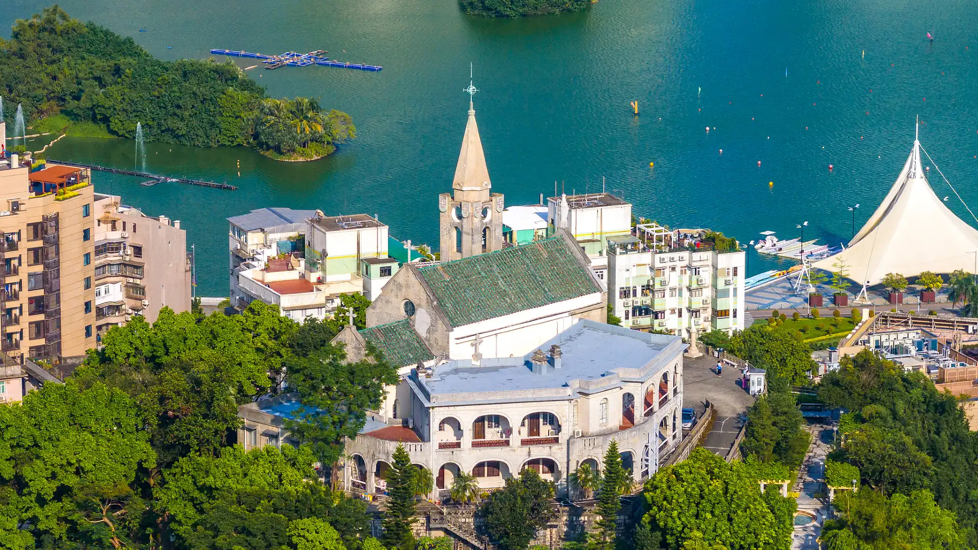Hotels near Chapel of Our Lady of Penha