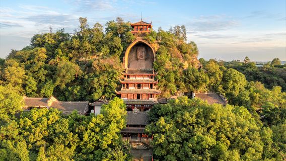 Giant Buddha in Rong County