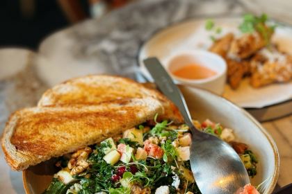 O'eat Blossom&Pelican